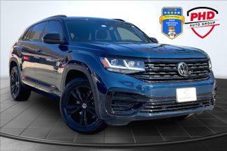 2023 Volkswagen Atlas Cross Sport V6 SEL R-Line Black 4Motion | Elyria, OH | PHD Auto Group in Elyria, OH 44035