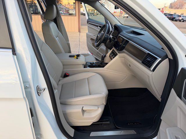 2023 Volkswagen Atlas SE 4Motion | Dickinson, ND | Heiser Motors 2023 Volkswagen Atlas SE 4Motion | Dickinson, ND | Heiser Motors