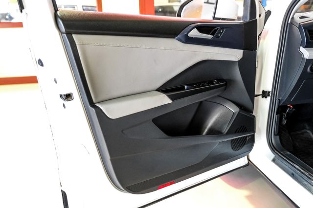 2023 Volkswagen Taos SE | New York, NY | Spincar Demo Account 2023 Volkswagen Taos SE | New York, NY | Spincar Demo Account