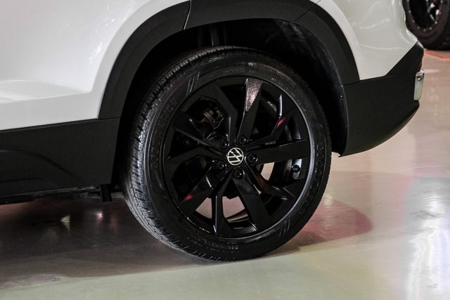 2023 Volkswagen Taos SE | New York, NY | Spincar Demo Account