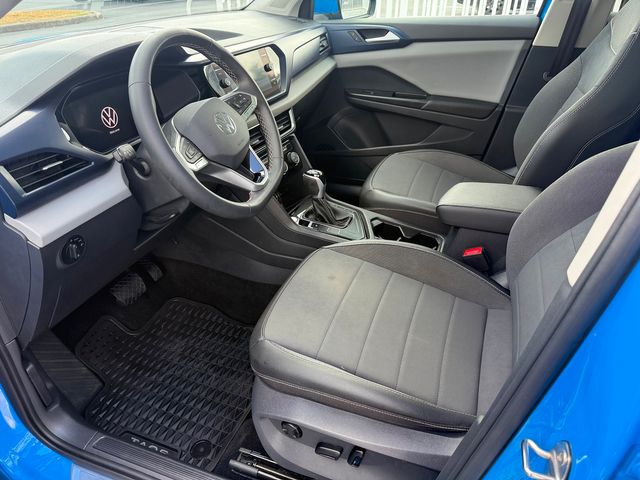 2023 Volkswagen Taos TAOS SE PANORAMA ROOF CARFAX CERT 1 OWNER | Plant City, FL | psv5 DEMO - Bayshore Automotive