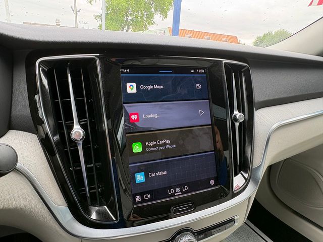 2023 Volvo S60 B5 Plus Dark Theme