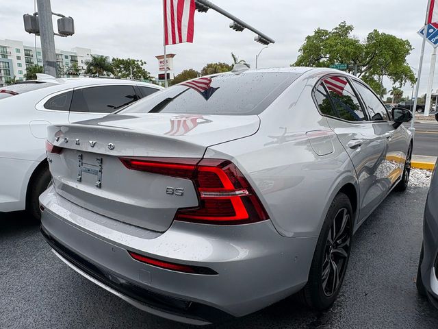 2023 Volvo S60 B5 Plus Dark Theme