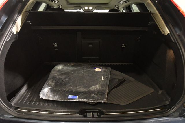 2023 Volvo XC60 B5 Plus Bright Theme | Branford, CT | Sound Auto Wholesalers 2023 Volvo XC60 B5 Plus Bright Theme | Branford, CT | Sound Auto Wholesalers