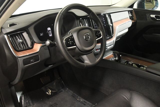 2023 Volvo XC60 B5 Plus Bright Theme | Branford, CT | Sound Auto Wholesalers 2023 Volvo XC60 B5 Plus Bright Theme | Branford, CT | Sound Auto Wholesalers