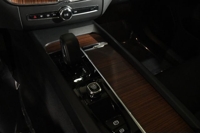 2023 Volvo XC60 B5 Plus Bright Theme | Branford, CT | Sound Auto Wholesalers 2023 Volvo XC60 B5 Plus Bright Theme | Branford, CT | Sound Auto Wholesalers