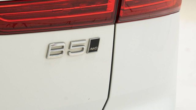 2023 Volvo XC60 B5 Plus Bright Theme | Houston, TX | Houston Auto Credit 2023 Volvo XC60 B5 Plus Bright Theme | Houston, TX | Houston Auto Credit