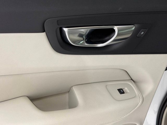 2023 Volvo XC60 B5 Plus Bright Theme | Houston, TX | Houston Auto Credit