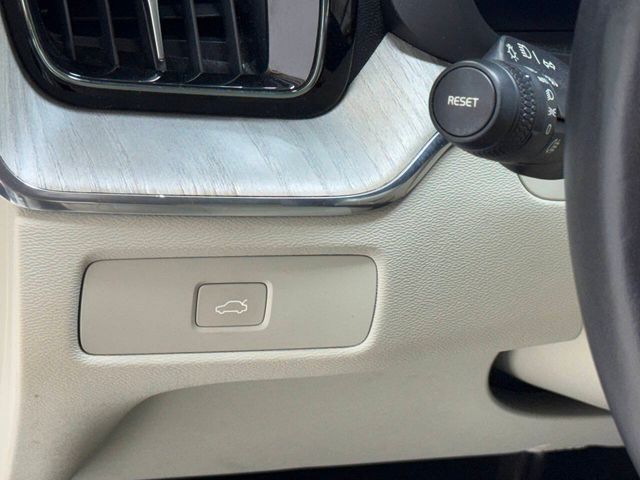 2023 Volvo XC60 B5 Plus Bright Theme | Houston, TX | Houston Auto Credit 2023 Volvo XC60 B5 Plus Bright Theme | Houston, TX | Houston Auto Credit