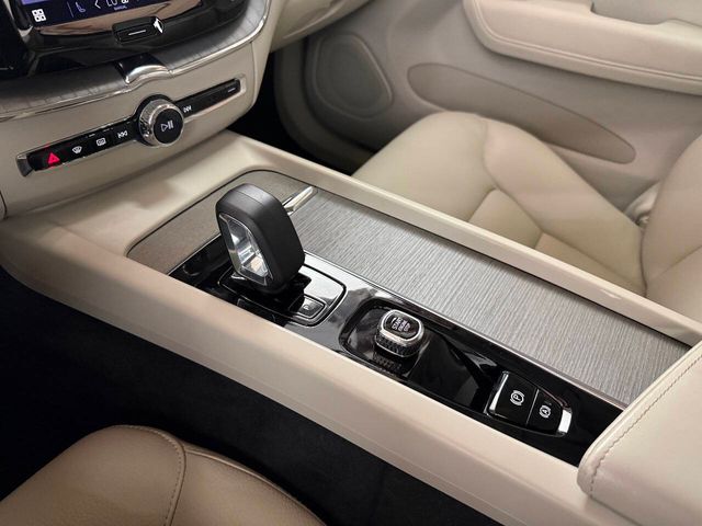 2023 Volvo XC60 B5 Plus Bright Theme | Houston, TX | Houston Auto Credit 2023 Volvo XC60 B5 Plus Bright Theme | Houston, TX | Houston Auto Credit