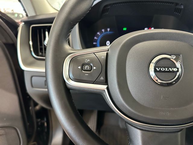 2023 Volvo XC60 B5 Core | Irving, Texas | Hopper Motorplex