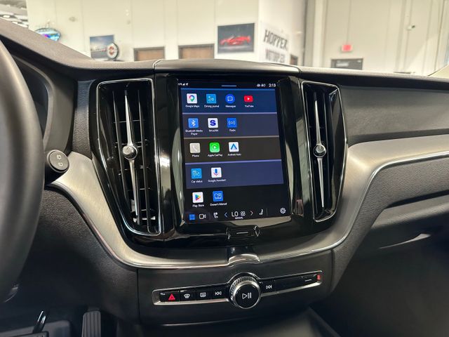 2023 Volvo XC60 B5 Core | Irving, Texas | Hopper Motorplex
