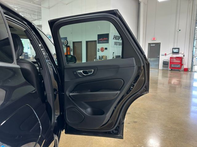 2023 Volvo XC60 B5 Core | Irving, Texas | Hopper Motorplex