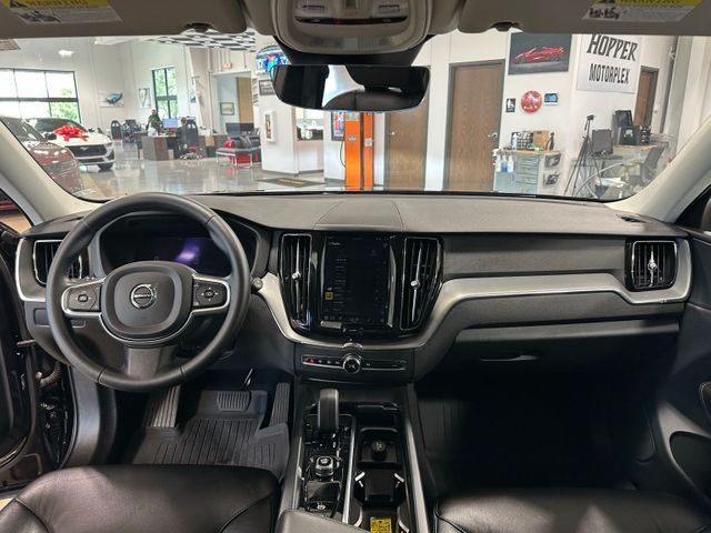 2023 Volvo XC60 B5 Core