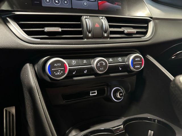 2024 Alfa Romeo Giulia Veloce | Irving, Texas | Hopper Motorplex 2024 Alfa Romeo Giulia Veloce | Irving, Texas | Hopper Motorplex