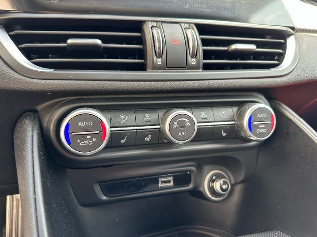 2024 Alfa Romeo Giulia Veloce 