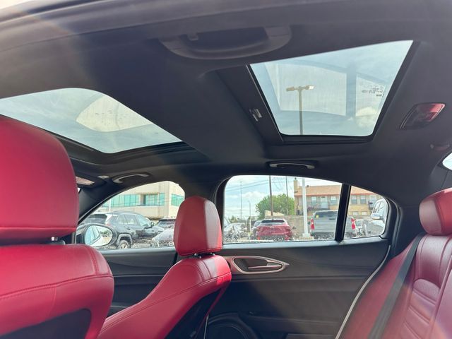 2024 Alfa Romeo Giulia Veloce 