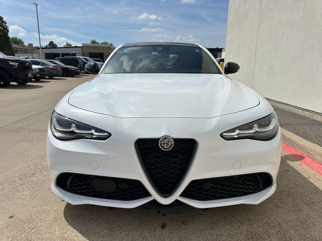 2024 Alfa Romeo Giulia Veloce 