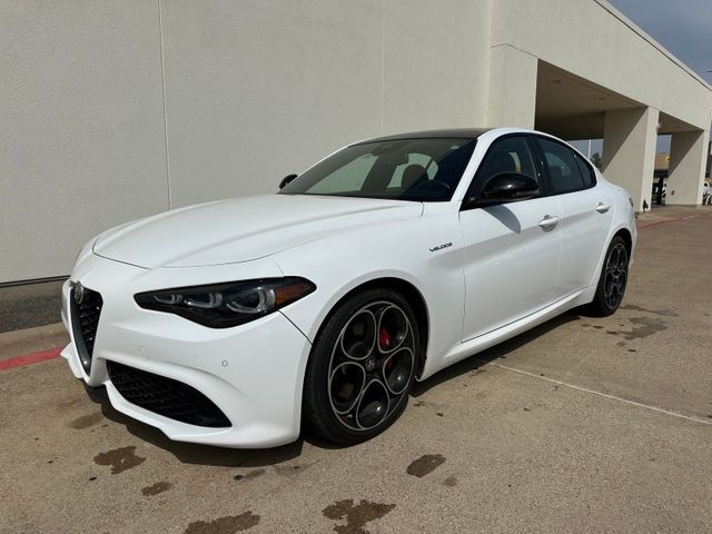 2024 Alfa Romeo Giulia Veloce 