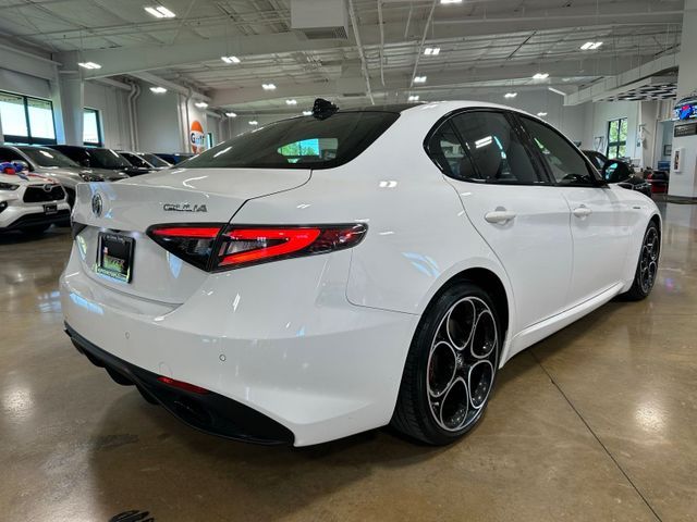2024 Alfa Romeo Giulia Veloce 
