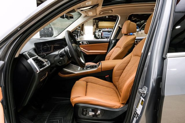 2024 BMW X7 xDrive40i HUD,PANO ROOF,360 CAM,HTD/COOL LTH,22'S | Carrollton, TX | Texas Vehicle Exchange 2024 BMW X7 xDrive40i HUD,PANO ROOF,360 CAM,HTD/COOL LTH,22'S | Carrollton, TX | Texas Vehicle Exchange