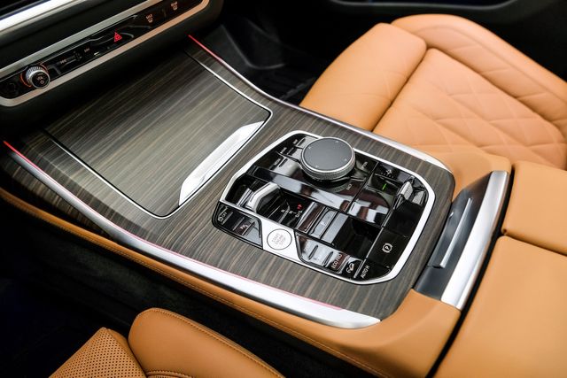 2024 BMW X7 xDrive40i HUD,PANO ROOF,360 CAM,HTD/COOL LTH,22'S | Carrollton, TX | Texas Vehicle Exchange 2024 BMW X7 xDrive40i HUD,PANO ROOF,360 CAM,HTD/COOL LTH,22'S | Carrollton, TX | Texas Vehicle Exchange