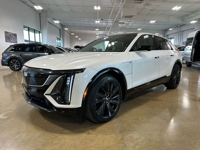 2024 Cadillac LYRIQ Sport 3