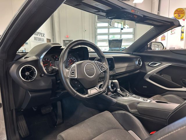 2024 Chevrolet Camaro 1LT | Irving, Texas | Hopper Motorplex 2024 Chevrolet Camaro 1LT | Irving, Texas | Hopper Motorplex