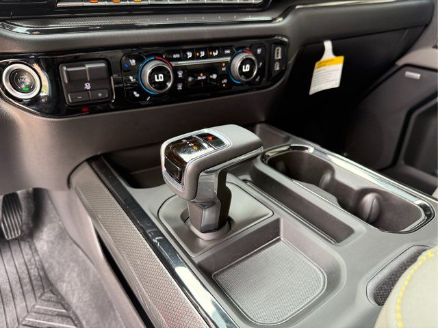 2024 Chevrolet Silverado 1500 ZR2 | Gifford, IL | Trav's Automotive 2024 Chevrolet Silverado 1500 ZR2 | Gifford, IL | Trav's Automotive