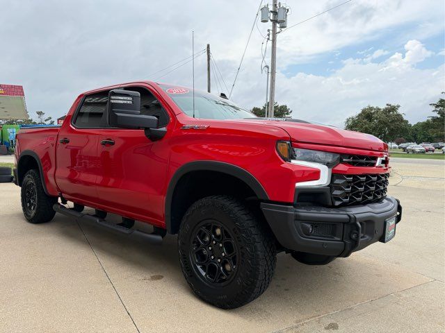 2024 Chevrolet Silverado 1500 ZR2 | Gifford, IL | Trav's Automotive 2024 Chevrolet Silverado 1500 ZR2 | Gifford, IL | Trav's Automotive