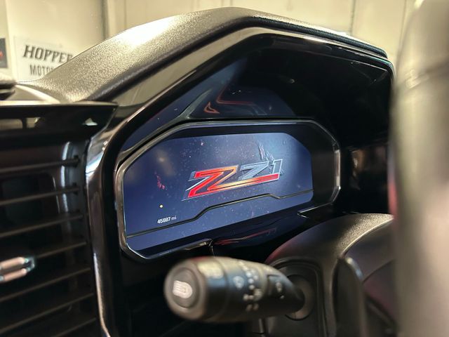 2024 Chevrolet Silverado 1500 RST Z71 Off-Road Package Convenience Package | Irving, Texas | Hopper Motorplex 2024 Chevrolet Silverado 1500 RST Z71 Off-Road Package Convenience Package | Irving, Texas | Hopper Motorplex