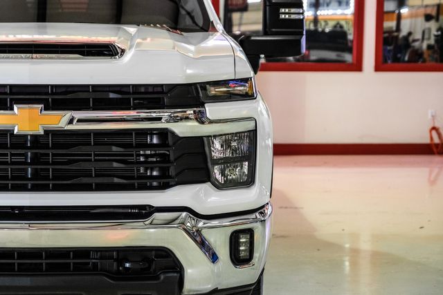 2024 Chevrolet Silverado 2500HD LT | New York, NY | Spincar Demo Account 2024 Chevrolet Silverado 2500HD LT | New York, NY | Spincar Demo Account