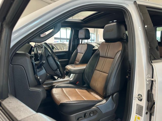 2024 Chevrolet Silverado 2500HD High Country Z71 Tech Package Sunroof Power Boards | Irving, Texas | Hopper Motorplex