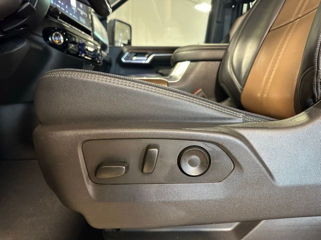 2024 Chevrolet Silverado 2500HD High Country Z71 Tech Package Sunroof Power Boards | Irving, Texas | Hopper Motorplex