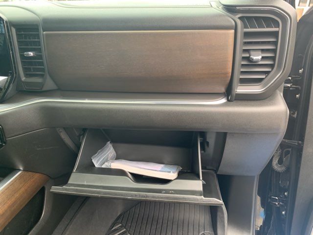 2024 Chevrolet Silverado 2500HD High Country | San Antonio, TX | Clear Choice Automotive South 2024 Chevrolet Silverado 2500HD High Country | San Antonio, TX | Clear Choice Automotive South