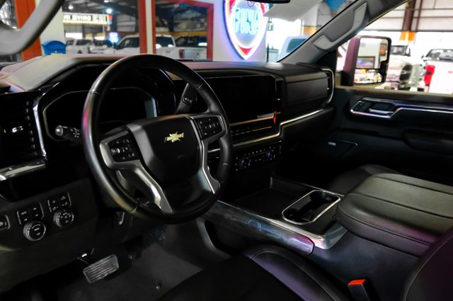 2024 Chevrolet Silverado 3500HD LTZ