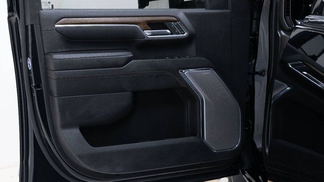 2024 Chevrolet Silverado 3500HD High Country | Houston, TX | Houston Auto Credit 2024 Chevrolet Silverado 3500HD High Country | Houston, TX | Houston Auto Credit