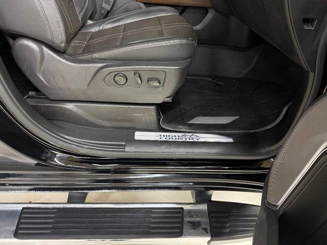 2024 Chevrolet Silverado 3500HD High Country | Houston, TX | Houston Auto Credit 2024 Chevrolet Silverado 3500HD High Country | Houston, TX | Houston Auto Credit