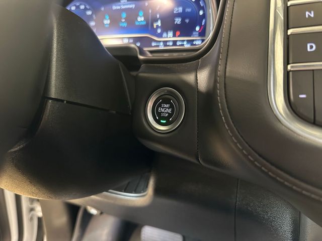 2024 Chevrolet Suburban Z71 4X4 Rear Media System Panoramic Roof | Irving, Texas | Hopper Motorplex 2024 Chevrolet Suburban Z71 4X4 Rear Media System Panoramic Roof | Irving, Texas | Hopper Motorplex