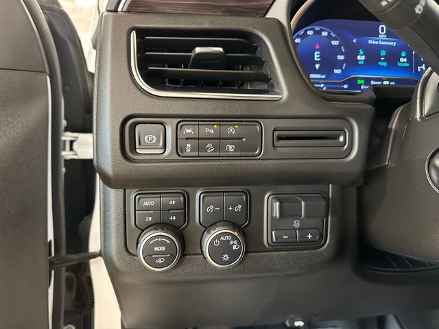 2024 Chevrolet Suburban Z71 4X4 Rear Media System Panoramic Roof | Irving, Texas | Hopper Motorplex 2024 Chevrolet Suburban Z71 4X4 Rear Media System Panoramic Roof | Irving, Texas | Hopper Motorplex