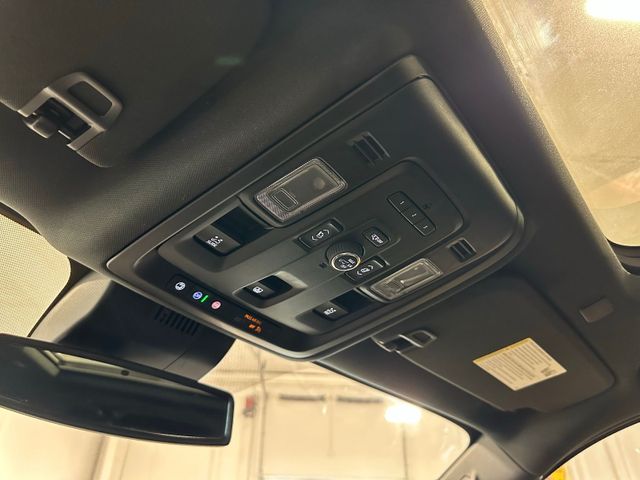 2024 Chevrolet Suburban Z71 4X4 Rear Media System Panoramic Roof | Irving, Texas | Hopper Motorplex 2024 Chevrolet Suburban Z71 4X4 Rear Media System Panoramic Roof | Irving, Texas | Hopper Motorplex