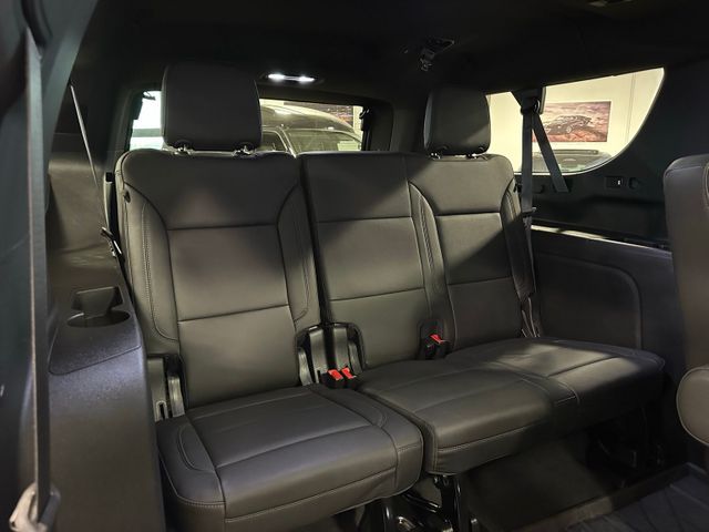 2024 Chevrolet Suburban Z71 4X4 Rear Media System Panoramic Roof | Irving, Texas | Hopper Motorplex 2024 Chevrolet Suburban Z71 4X4 Rear Media System Panoramic Roof | Irving, Texas | Hopper Motorplex