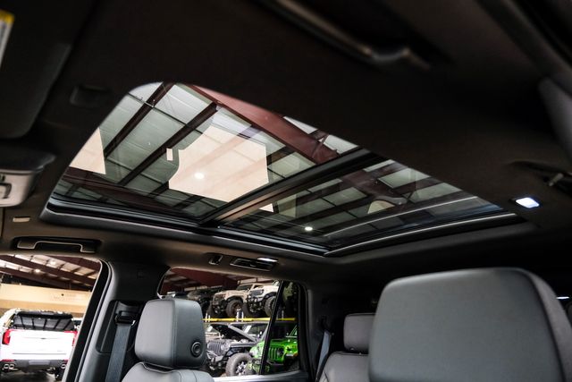 2024 Chevrolet Tahoe Z71 4X4,ROOF,360 CAM,HTD LEATHER,QUADS,20'S,44K | Carrollton, TX | Texas Vehicle Exchange