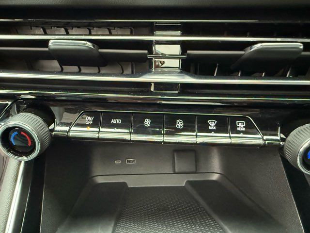 2024 Chevrolet Traverse RS | Gifford, IL | Trav's Automotive 2024 Chevrolet Traverse RS | Gifford, IL | Trav's Automotive