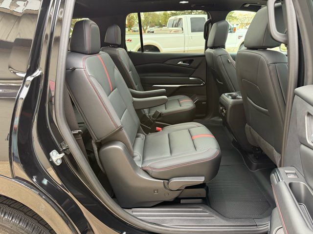 2024 Chevrolet Traverse RS | Gifford, IL | Trav's Automotive 2024 Chevrolet Traverse RS | Gifford, IL | Trav's Automotive