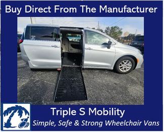 2024 Chrysler Pacifica Touring L Wheelchair Van Handicap Ramp Van  | Pinellas Park, Florida | Triple S Mobility, Inc in Pinellas Park, Florida 33781