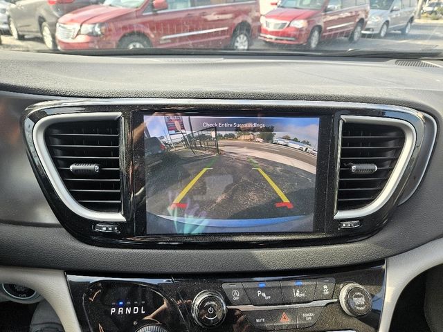 2024 Chrysler Pacifica Touring L Wheelchair Van Handicap Ramp Van