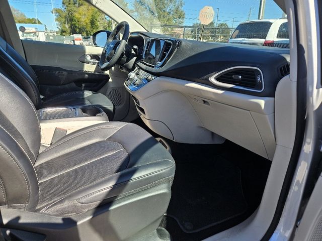 2024 Chrysler Pacifica Touring L Wheelchair Van Handicap Ramp Van