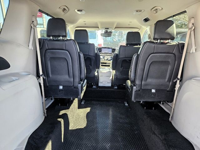 2024 Chrysler Pacifica Touring L Wheelchair Van Handicap Ramp Van
