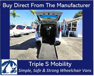 2024 Chrysler Pacifica Touring L Wheelchair Van Handicap Ramp Van  | Pinellas Park, Florida | Triple S Mobility, Inc in Pinellas Park, Florida 33781